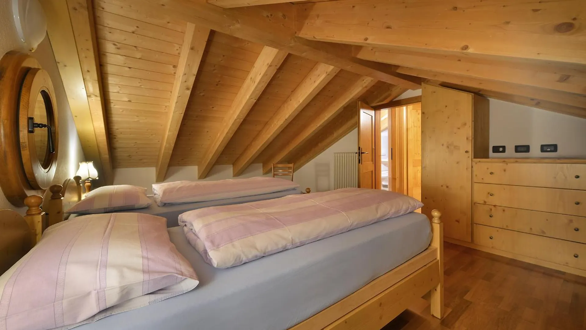Bait Dal Canton Livigno Apartment